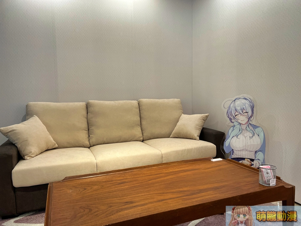 「ぷぅ崎ぷぅ奈 台灣初個展─楓花雪月」25日正式開展 還原經典場景「503號房客廳」 17 2023punopupupumyacgsongshanevent39