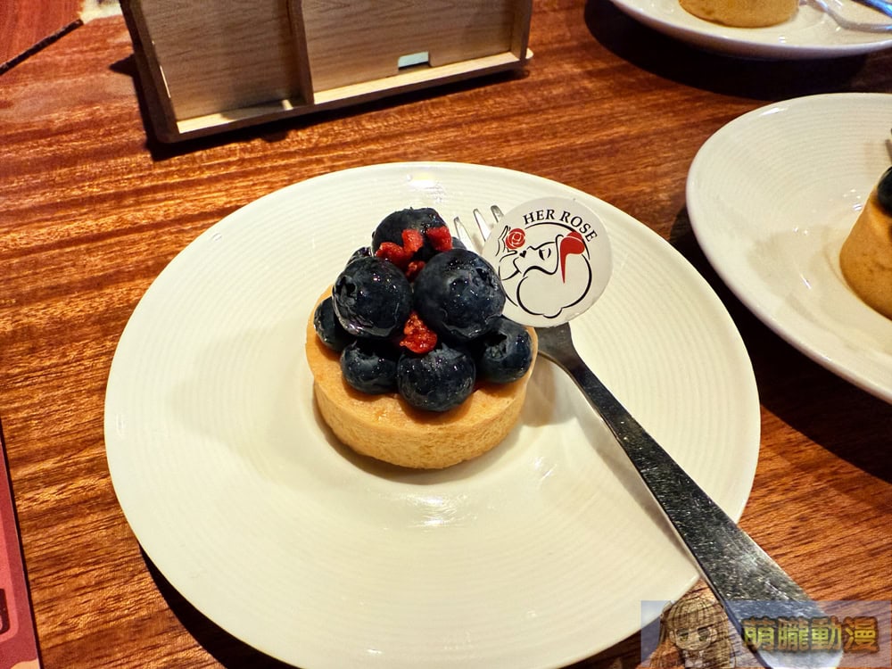 「比鄰星域 X 冒險者公會 期間限定聯名酒吧」5月30日起舉辦 推出兔女郎主視覺、玩梗餐點 57