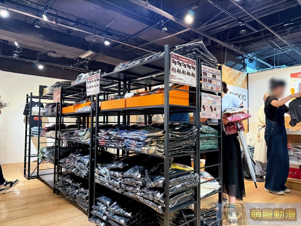 「AIR TWOKYO POP UP STORE in Taiwan」西門開設中 販售《芙莉蓮》、《哥吉拉》等動漫主題周邊 4 2025juneairtwokyopoptw48
