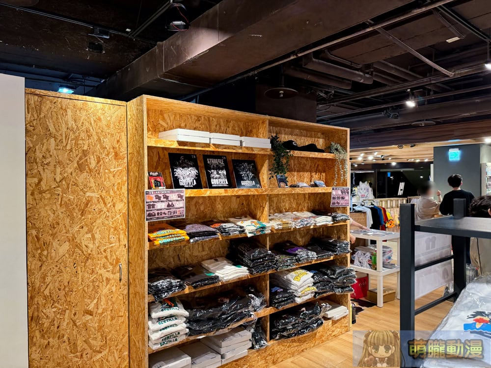 「AIR TWOKYO POP UP STORE in Taiwan」西門開設中 販售《芙莉蓮》、《哥吉拉》等動漫主題周邊 6 2025juneairtwokyopoptw49