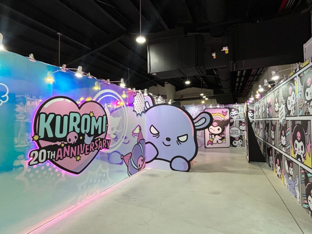 「酷洛米20週年快閃店」6月20日起於高雄駁二藝術特區開設 巨型趴姿酷洛米亮相 3 2025juneKuromi20thpier2news04