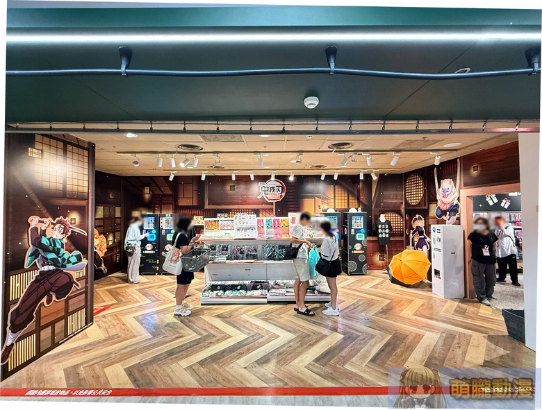 2025octr79ippopupstorecardevent09