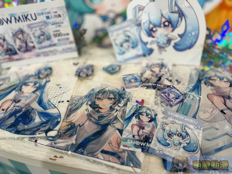 「初音未來 快閃店 SNOW MIKU & Piapro Characters Flower*Retro Look」將自2月7日起在松山文創舉辦 18 2026febSNOWMIKUPiaproCharactersFlowerRetrevent01