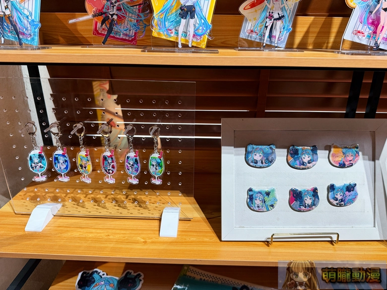 「RACING MIKU 2026 ver. 聯名咖啡廳 in A-BASE 」 7月17日-8月16日於西門開設 25 2026racingmikupopabasetwevent12