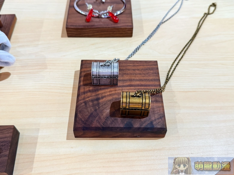 「2026 XRAGE ASIA POP-UP STORE in 漫畫博覽會」將推出《葬送的芙莉蓮》、《排球少年!!》、《鋼之鍊金術師》、《hololive》聯名商品 12