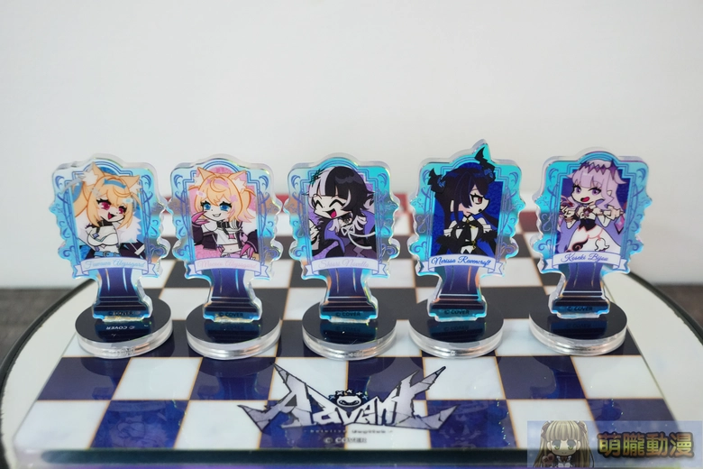 Shining Stars on the Chessboard: Unboxing the "Advent VS Justice" × More Fun Café Acrylic Magnetic Chessboard Set 7 morefunadventvsjusticechess01