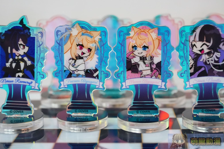 Shining Stars on the Chessboard: Unboxing the "Advent VS Justice" × More Fun Café Acrylic Magnetic Chessboard Set 20 morefunadventvsjusticechess03
