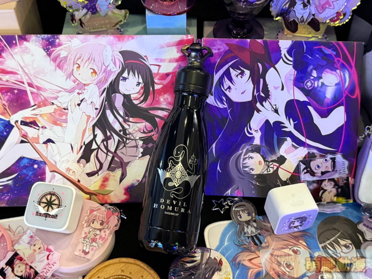 《劇場版魔法少女小圓〈瓦爾普吉斯的迴天〉》快閃店 9月4日-9月30日於北中南威秀同步開設 13 IMG 6759