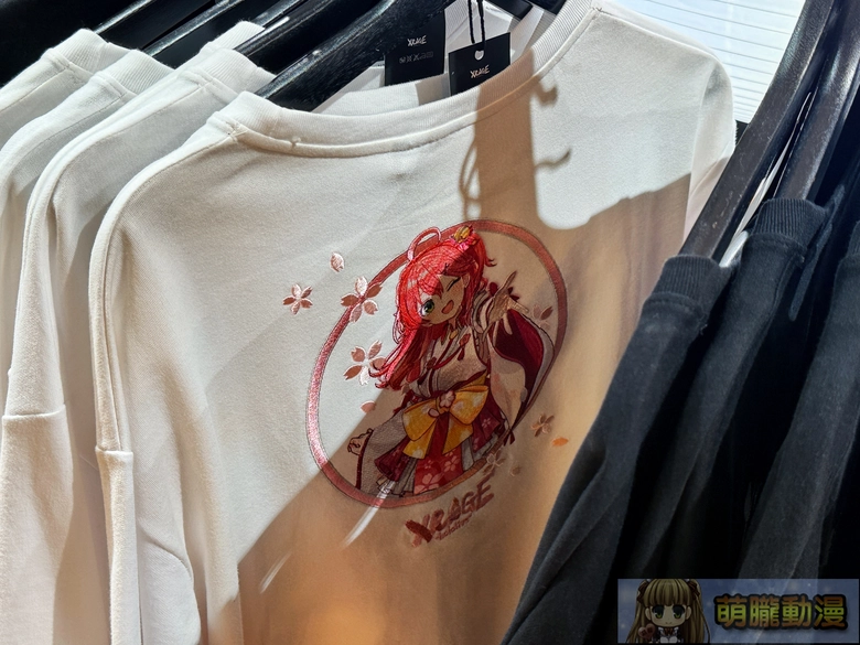 XRAGE 攜手 hololive 櫻巫女與寶鐘瑪琳推出「MikoMari」聯名服飾系列 11
